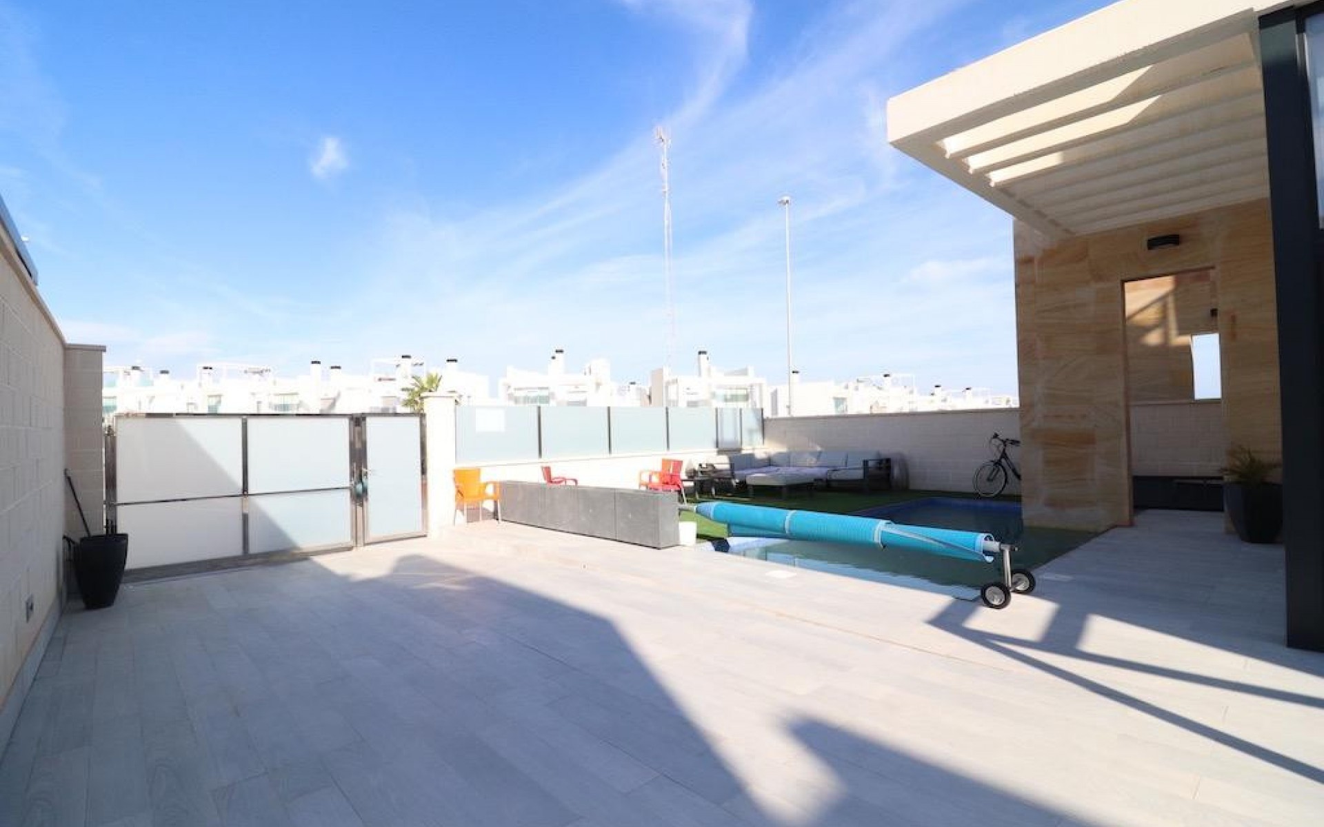Resale - Villa - Cabo Roig