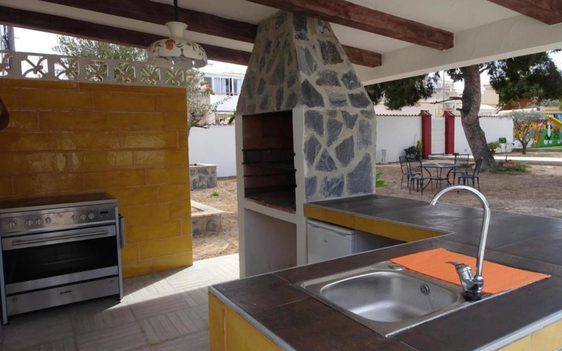 Resale - Villa - Cabo Roig