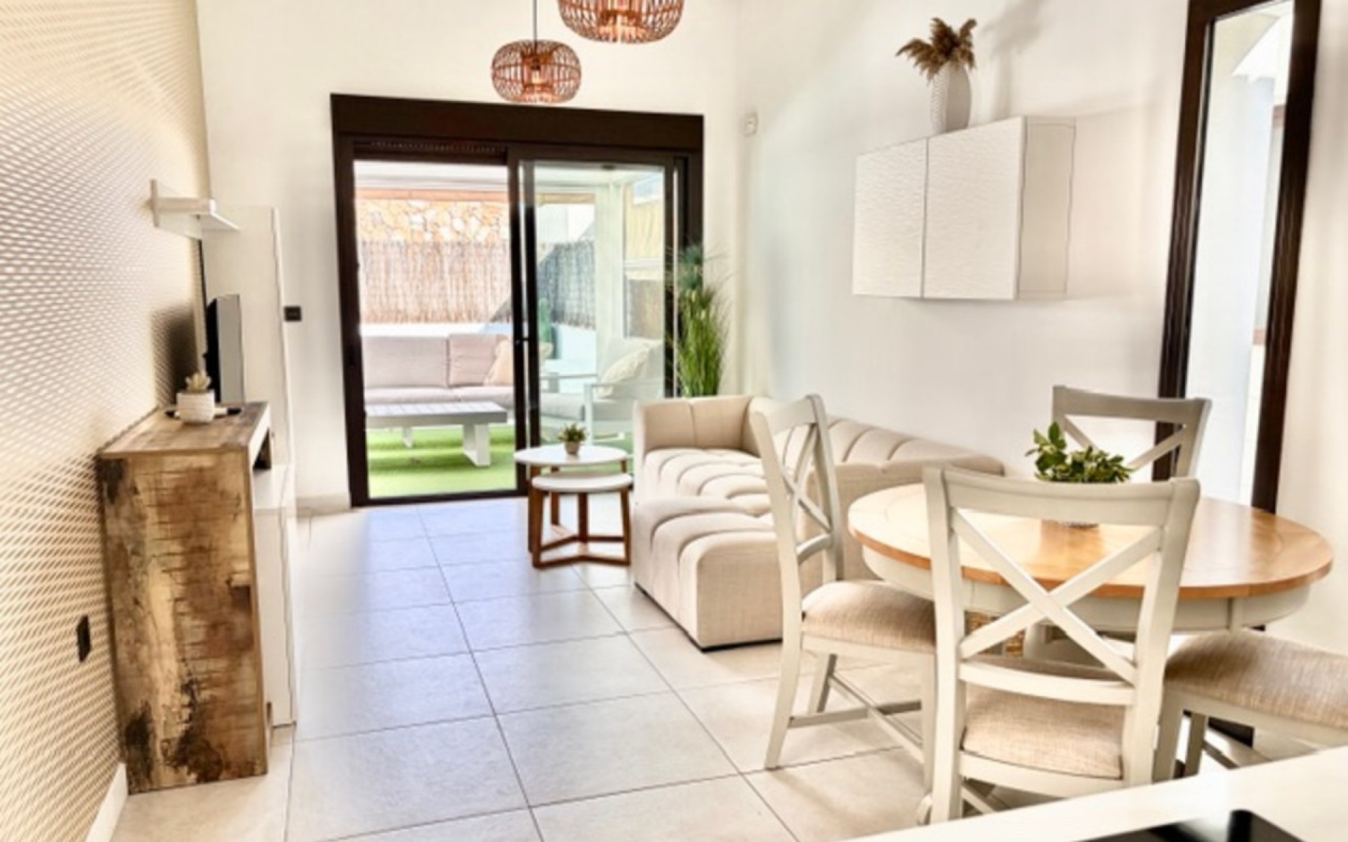 Resale - Villa - Cabo Roig