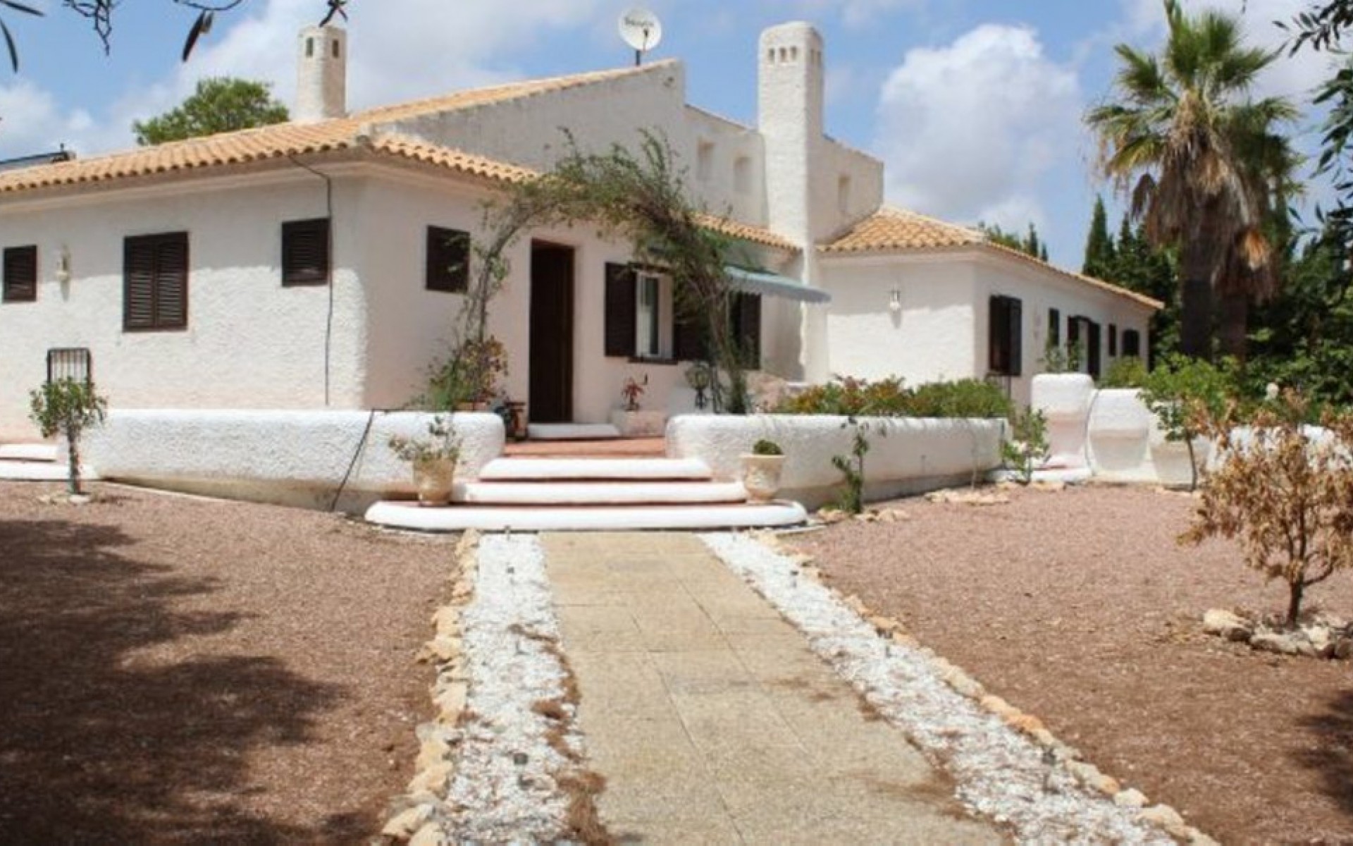 Resale - Villa - Cabo Roig