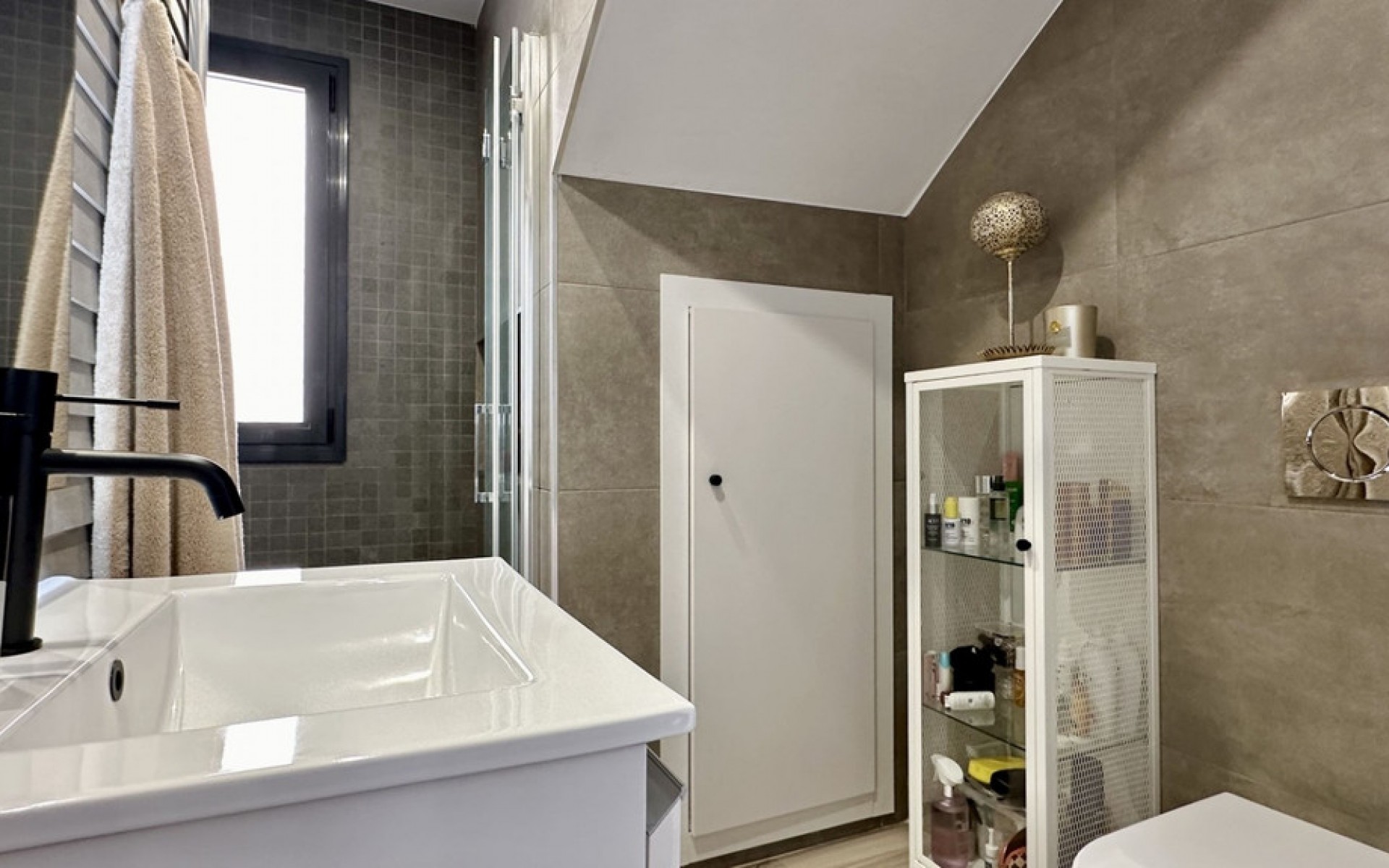 Resale - Villa - Cabo Roig