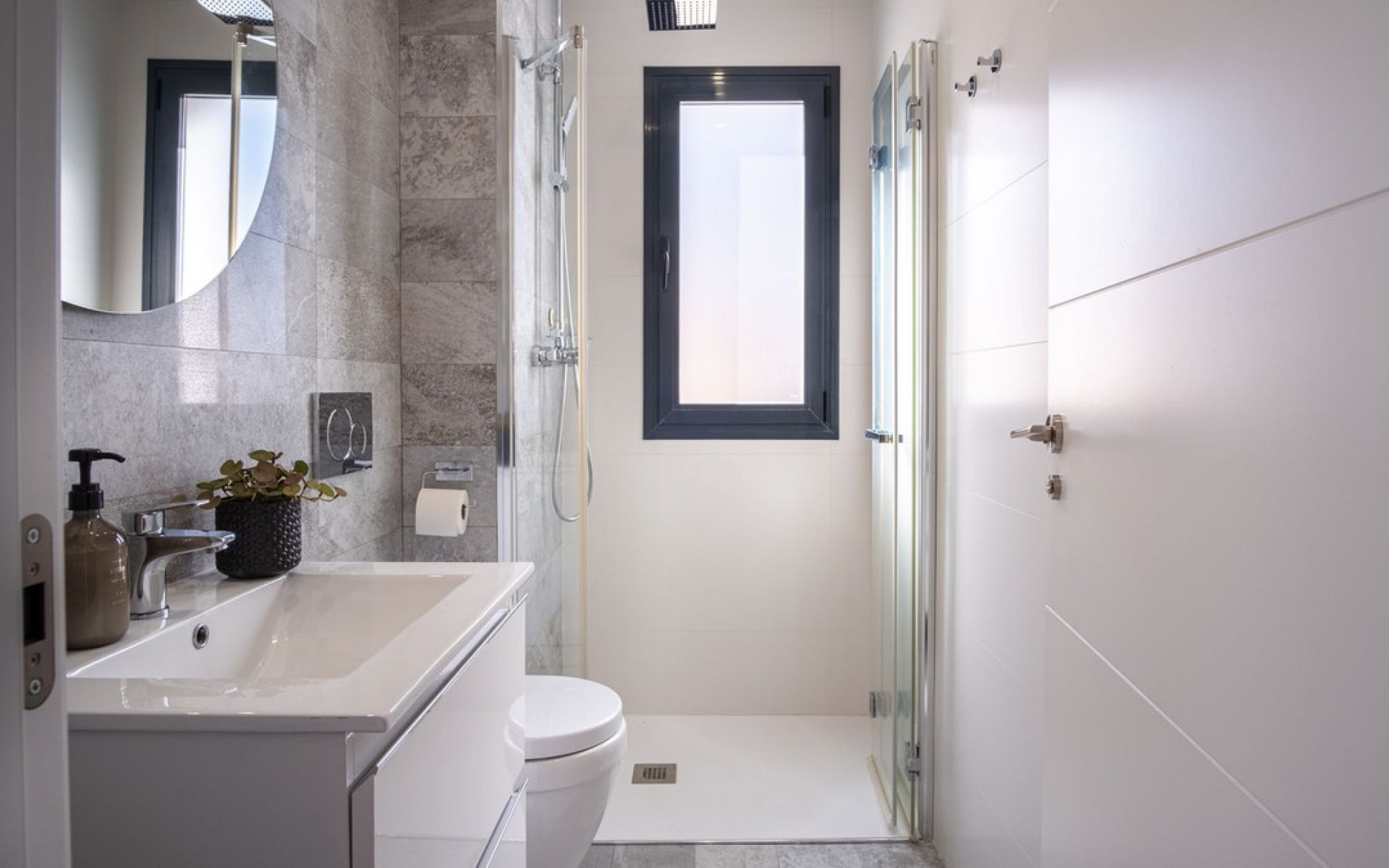 Resale - Villa - Cabo Roig