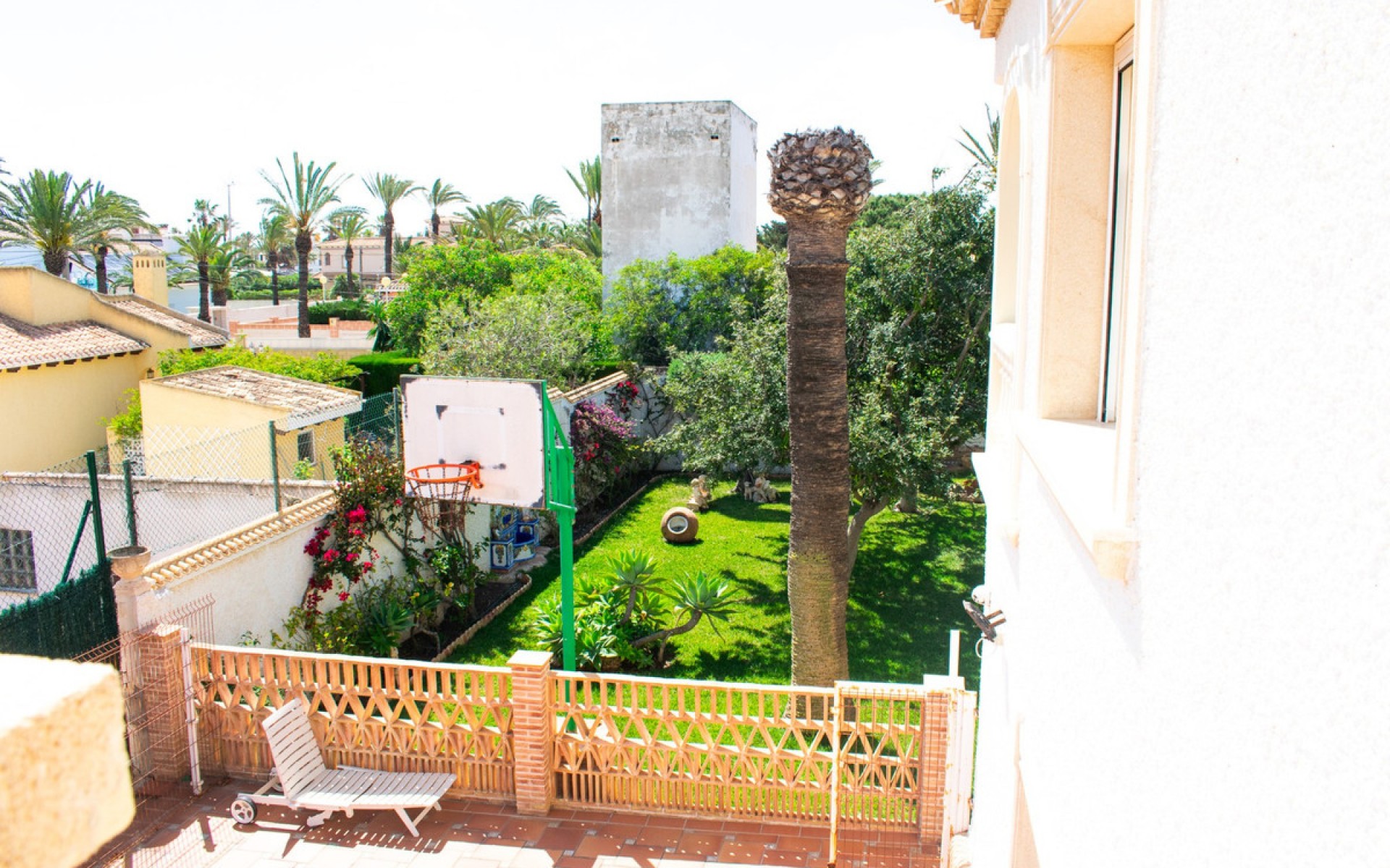 Resale - Villa - Cabo Roig