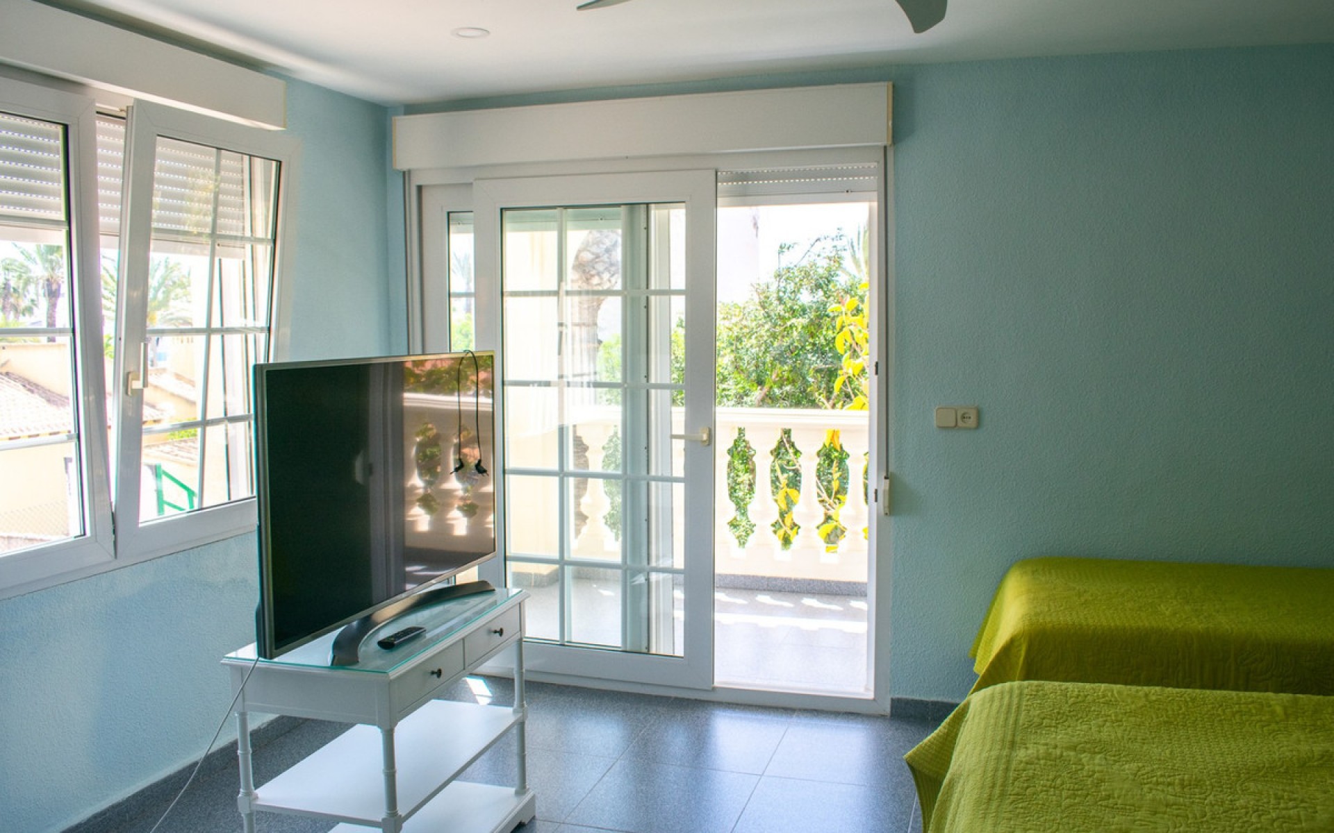 Resale - Villa - Cabo Roig