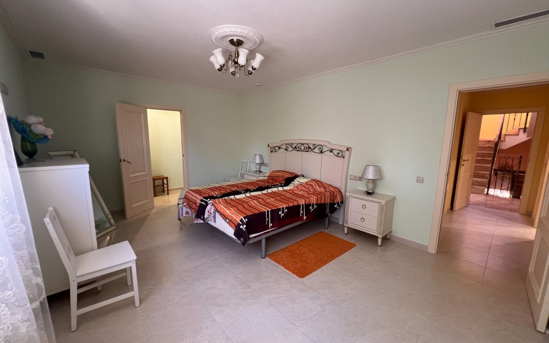 Resale - Villa - Cabo Roig