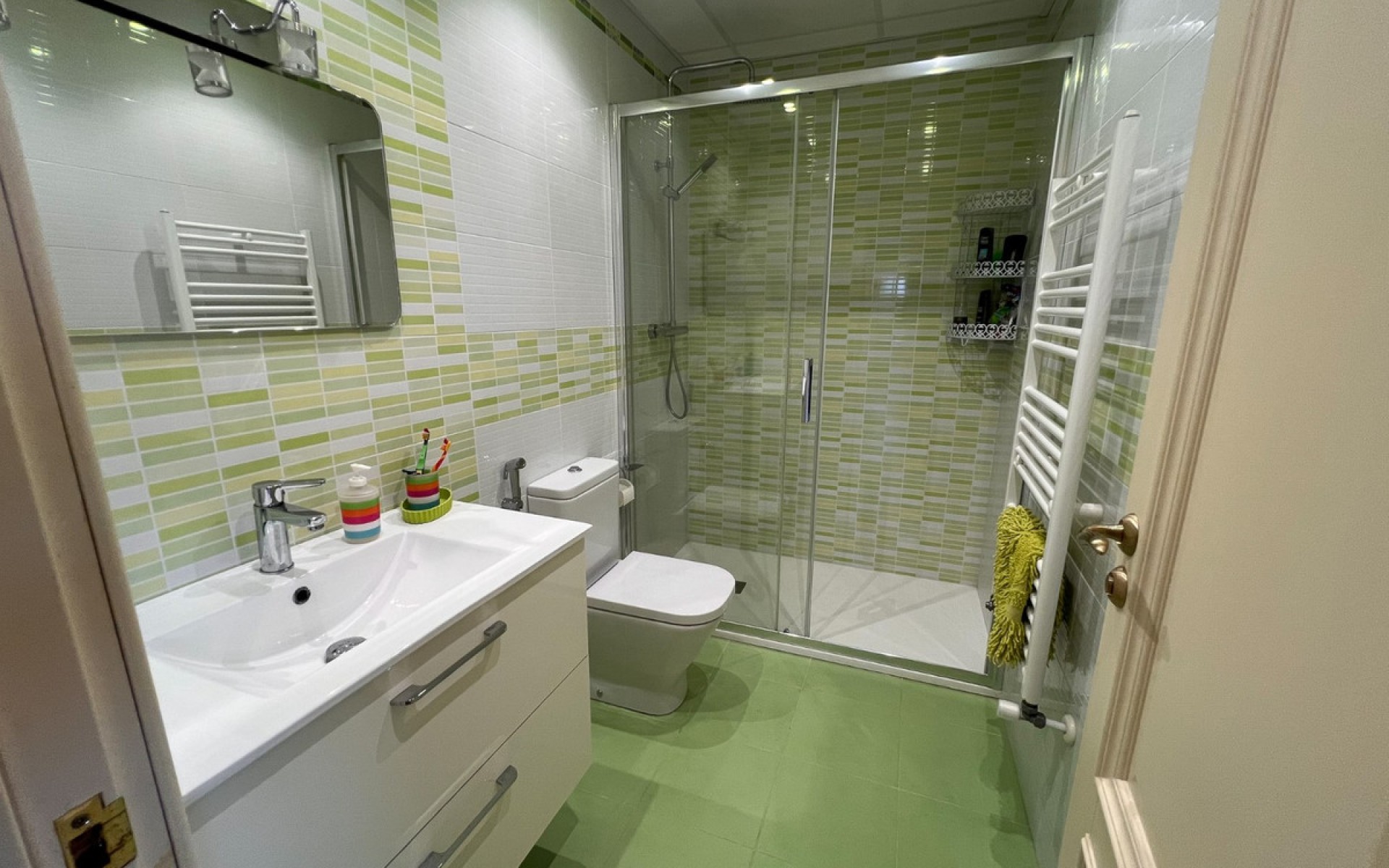 Resale - Villa - Cabo Roig