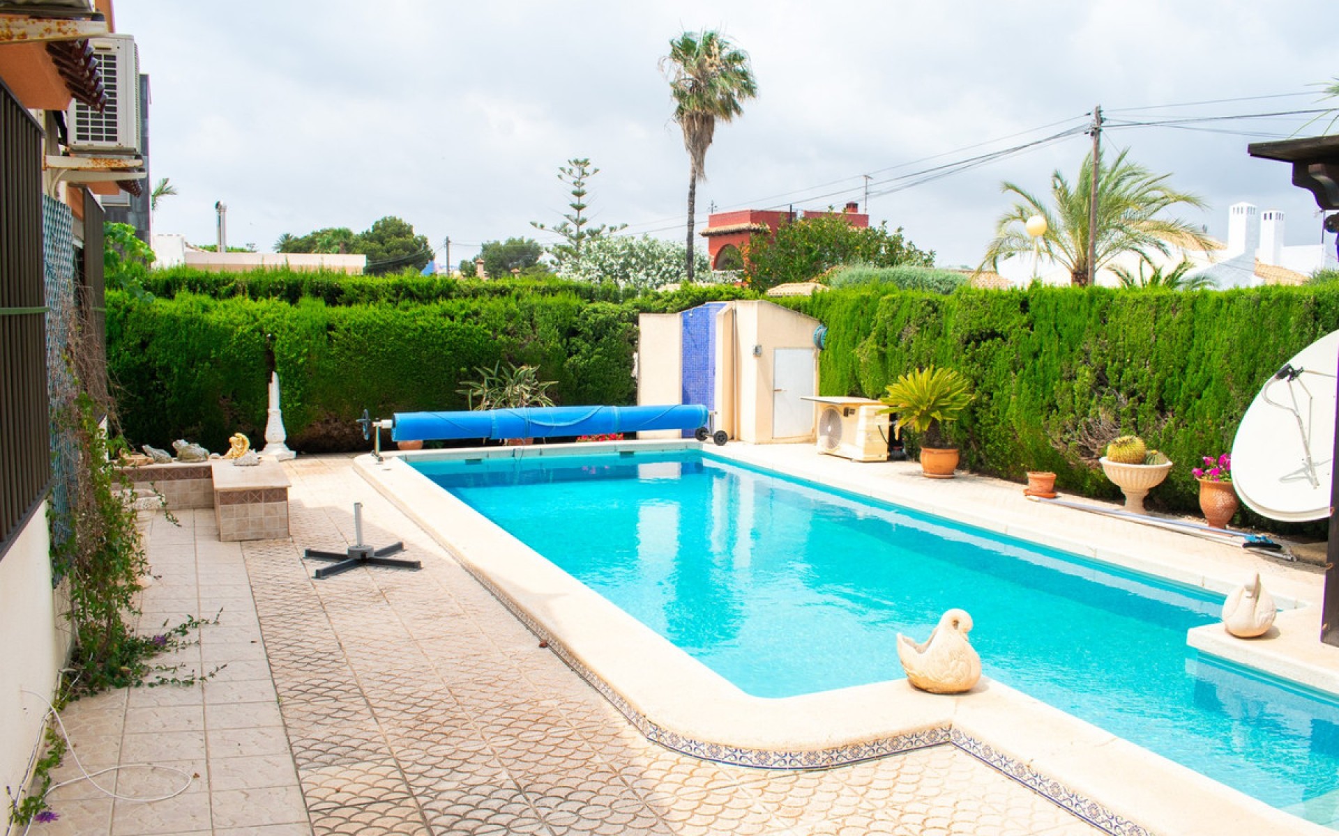 Resale - Villa - Cabo Roig