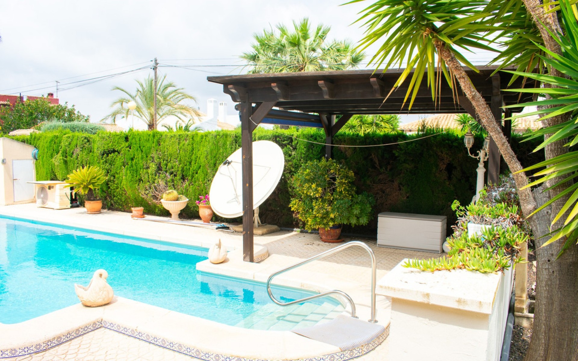 Resale - Villa - Cabo Roig