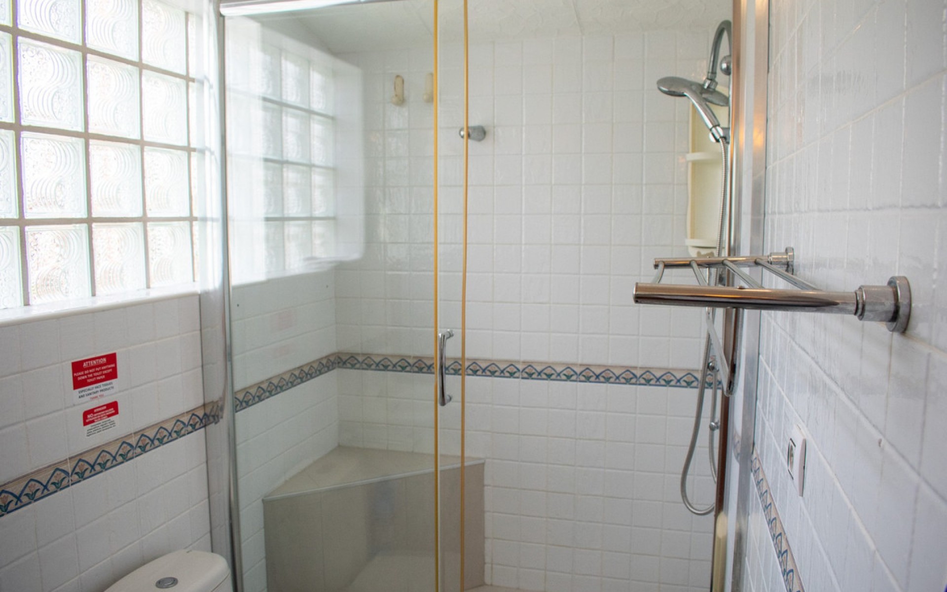 Resale - Villa - Cabo Roig