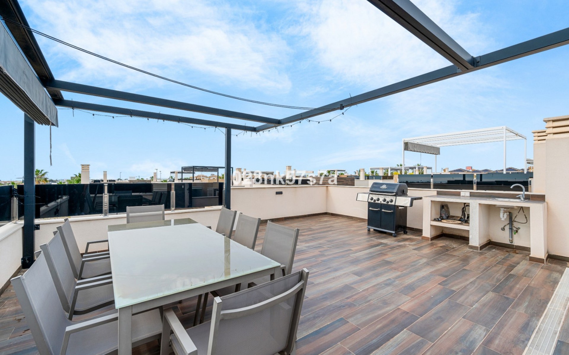 Resale - Villa - Cabo Roig