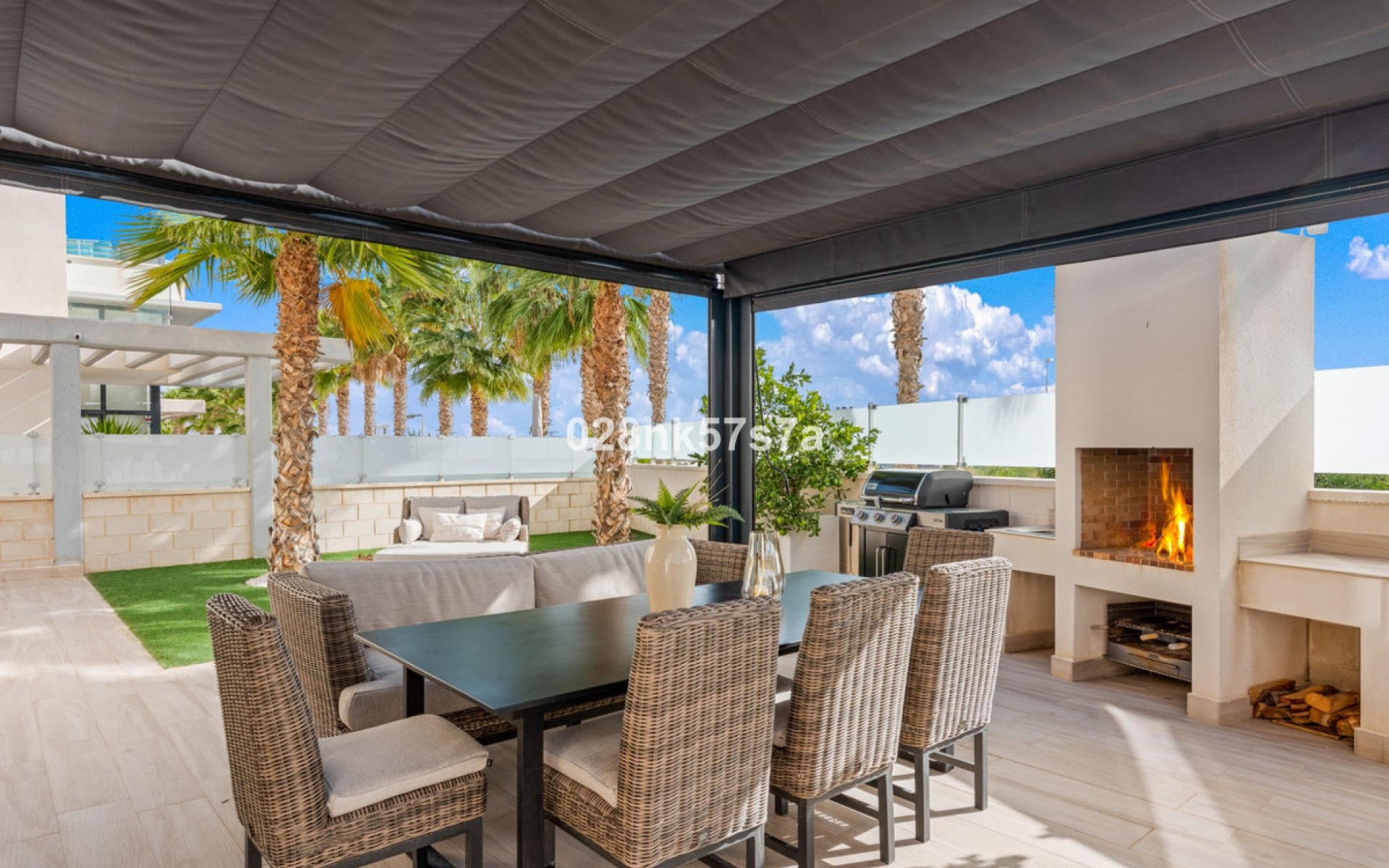 Resale - Villa - Cabo Roig