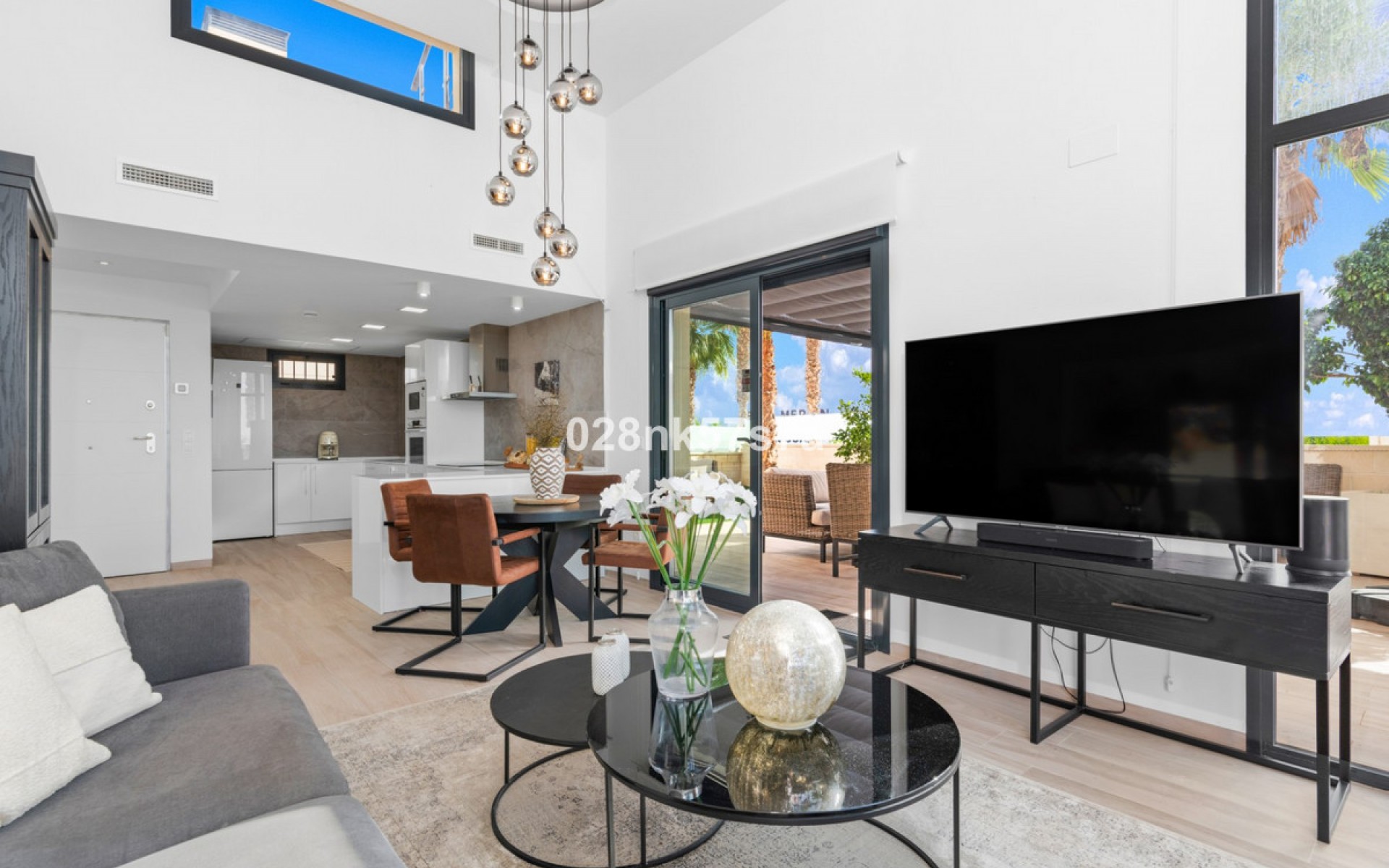 Resale - Villa - Cabo Roig