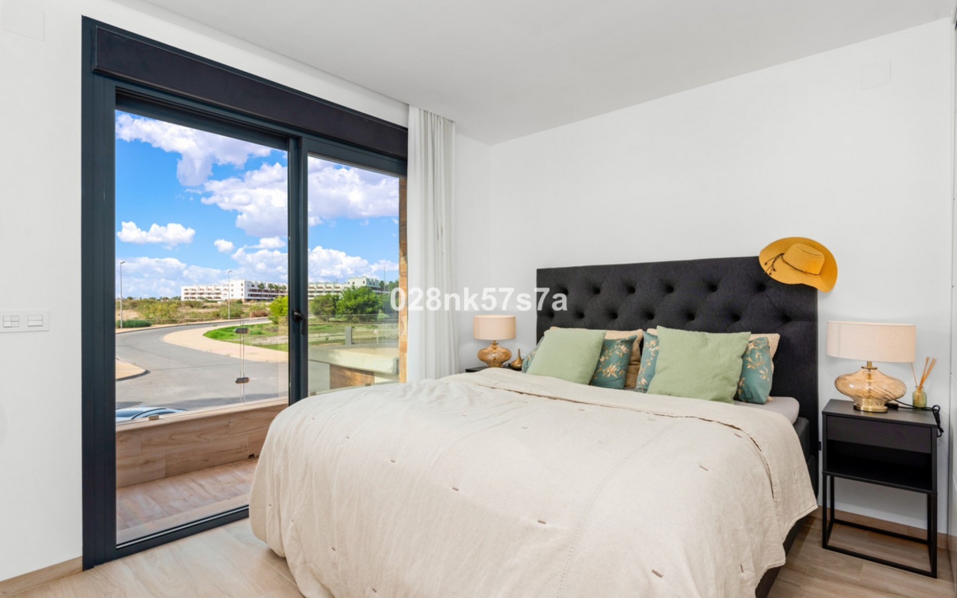 Resale - Villa - Cabo Roig