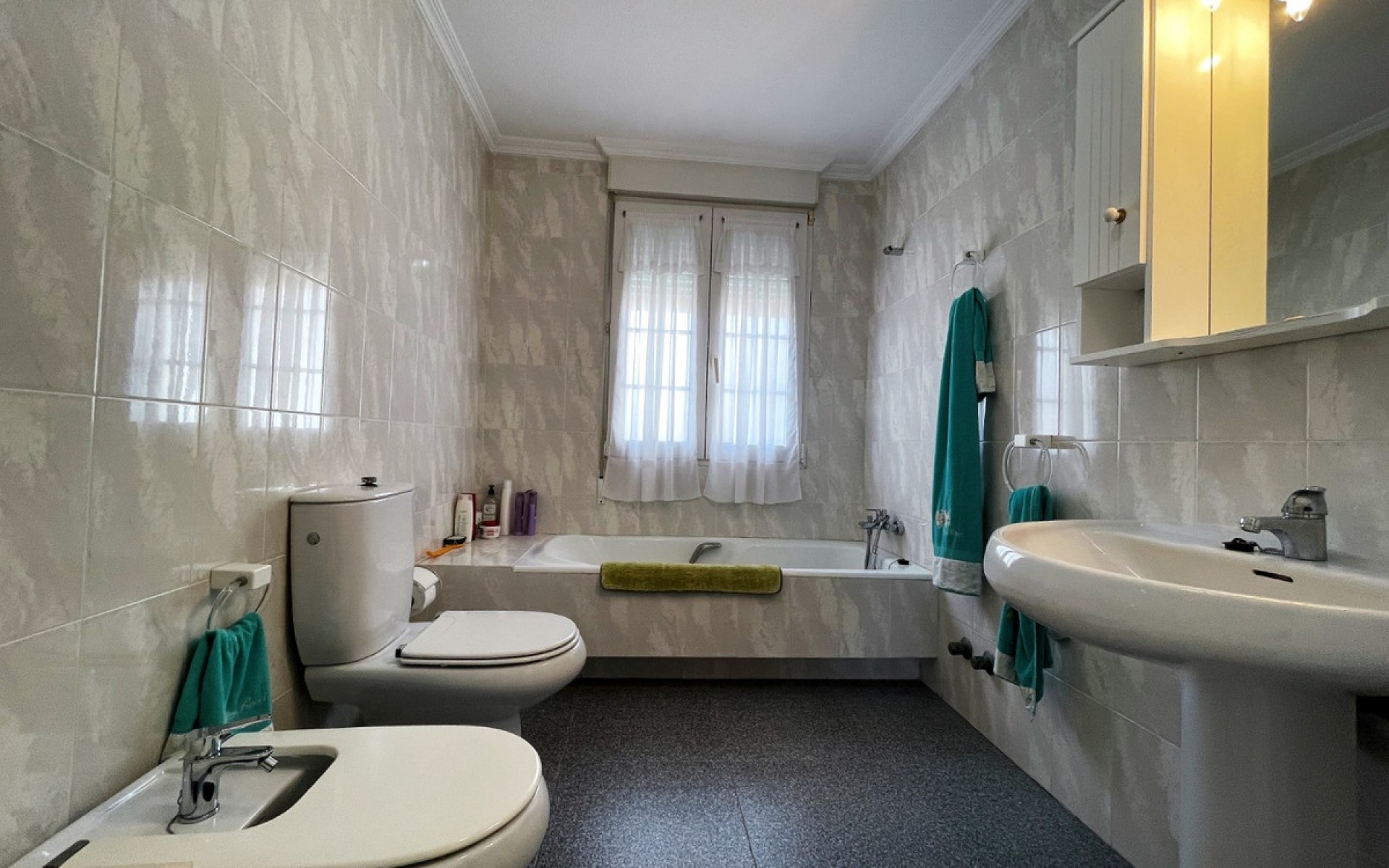 Resale - Villa - Cabo Roig