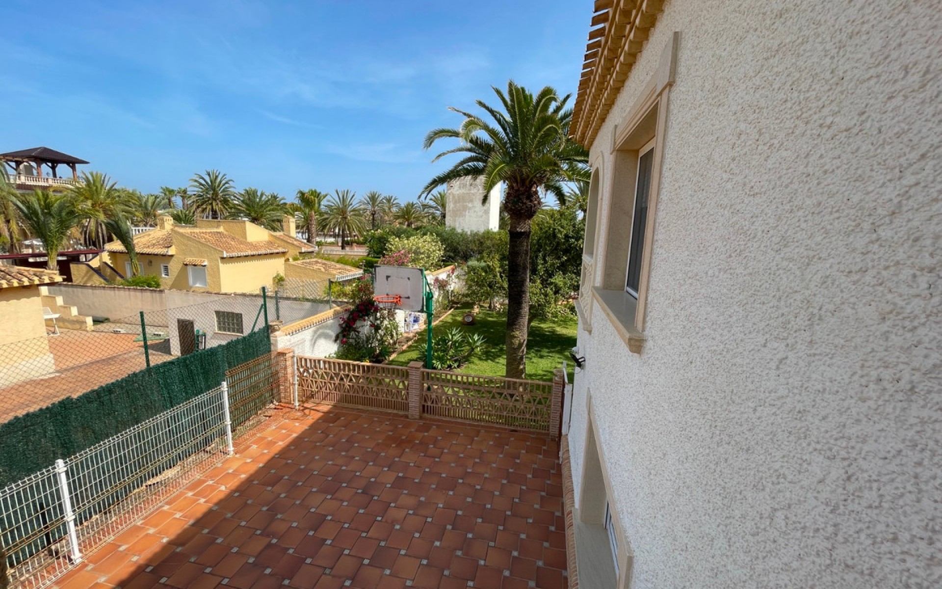 Resale - Villa - Cabo Roig
