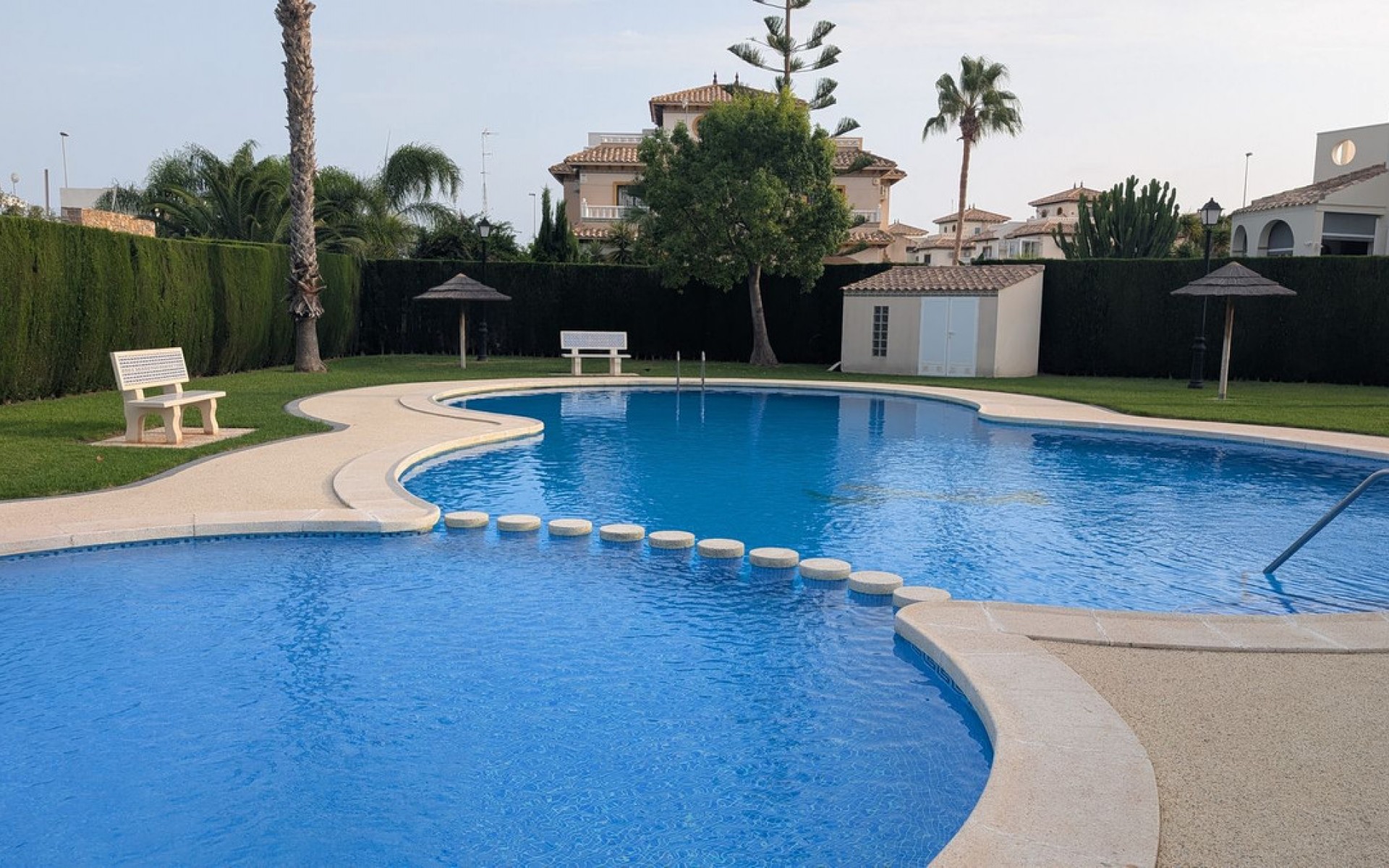 Resale - Villa - Cabo Roig