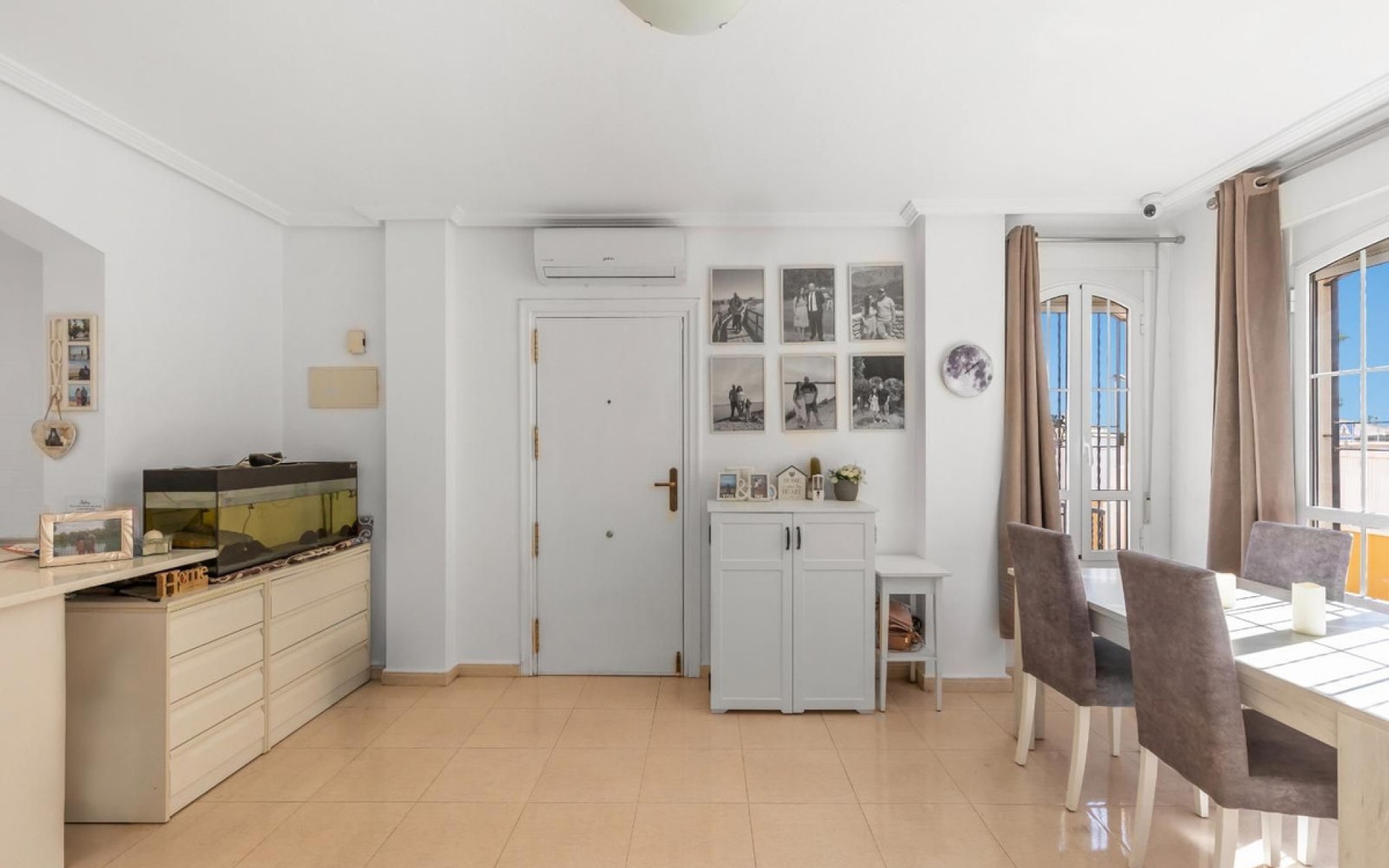 Resale - Villa - Cabo Roig