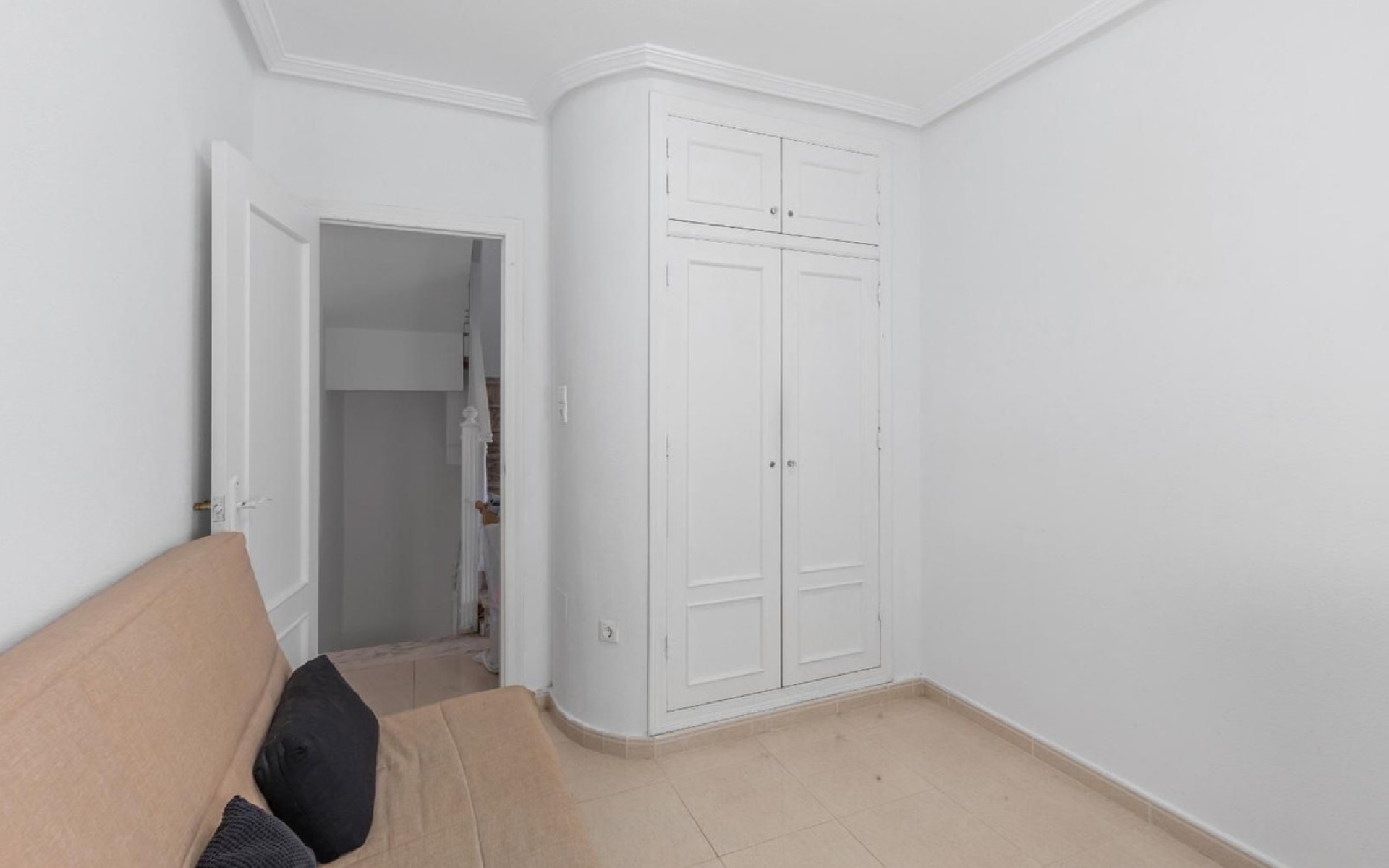 Resale - Villa - Cabo Roig