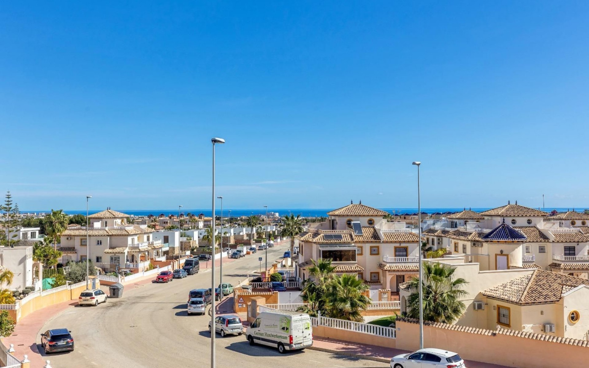 Resale - Villa - Cabo Roig