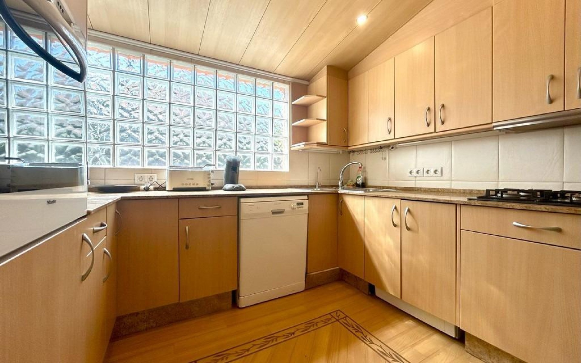 Resale - Villa - Cabo Roig