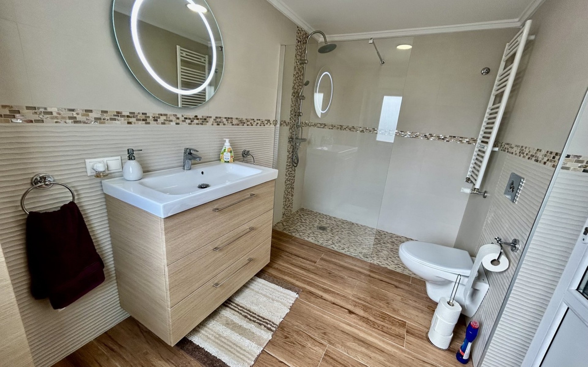 Resale - Villa - Cabo Roig