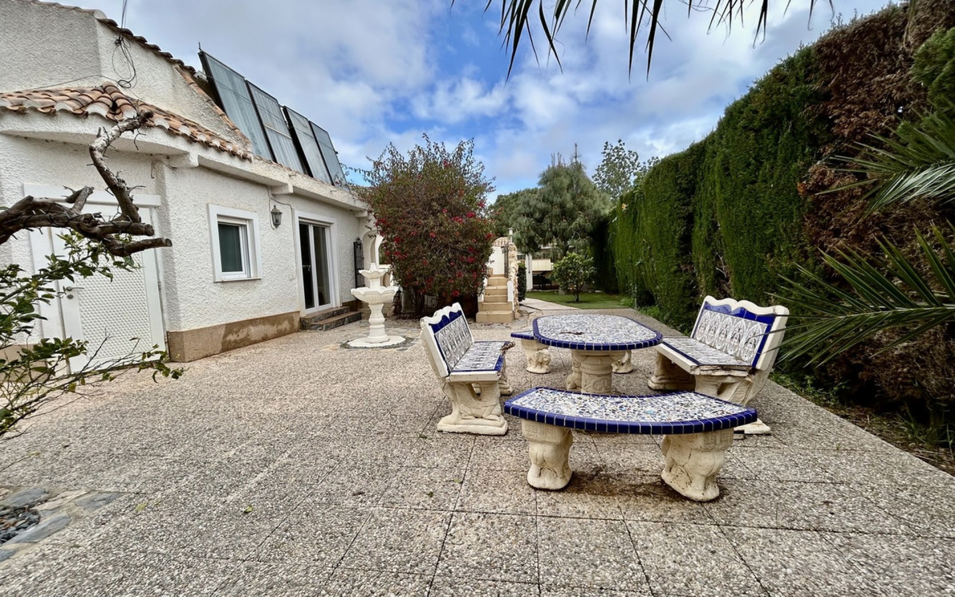 Resale - Villa - Cabo Roig