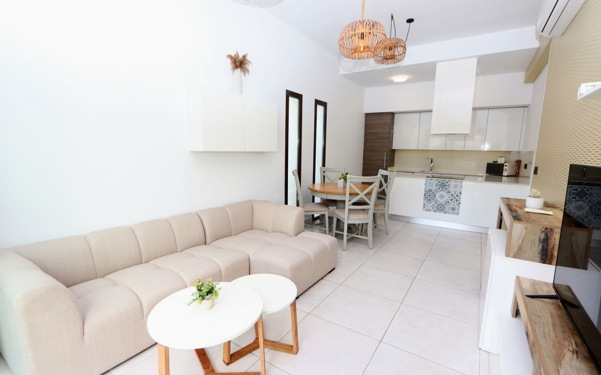 Resale - Villa - Cabo Roig