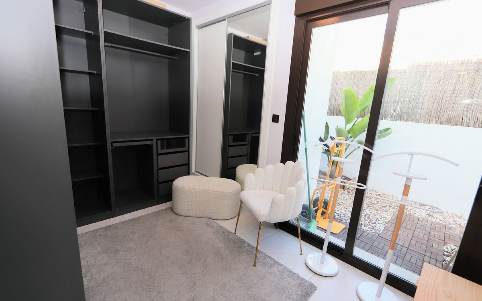 Resale - Villa - Cabo Roig