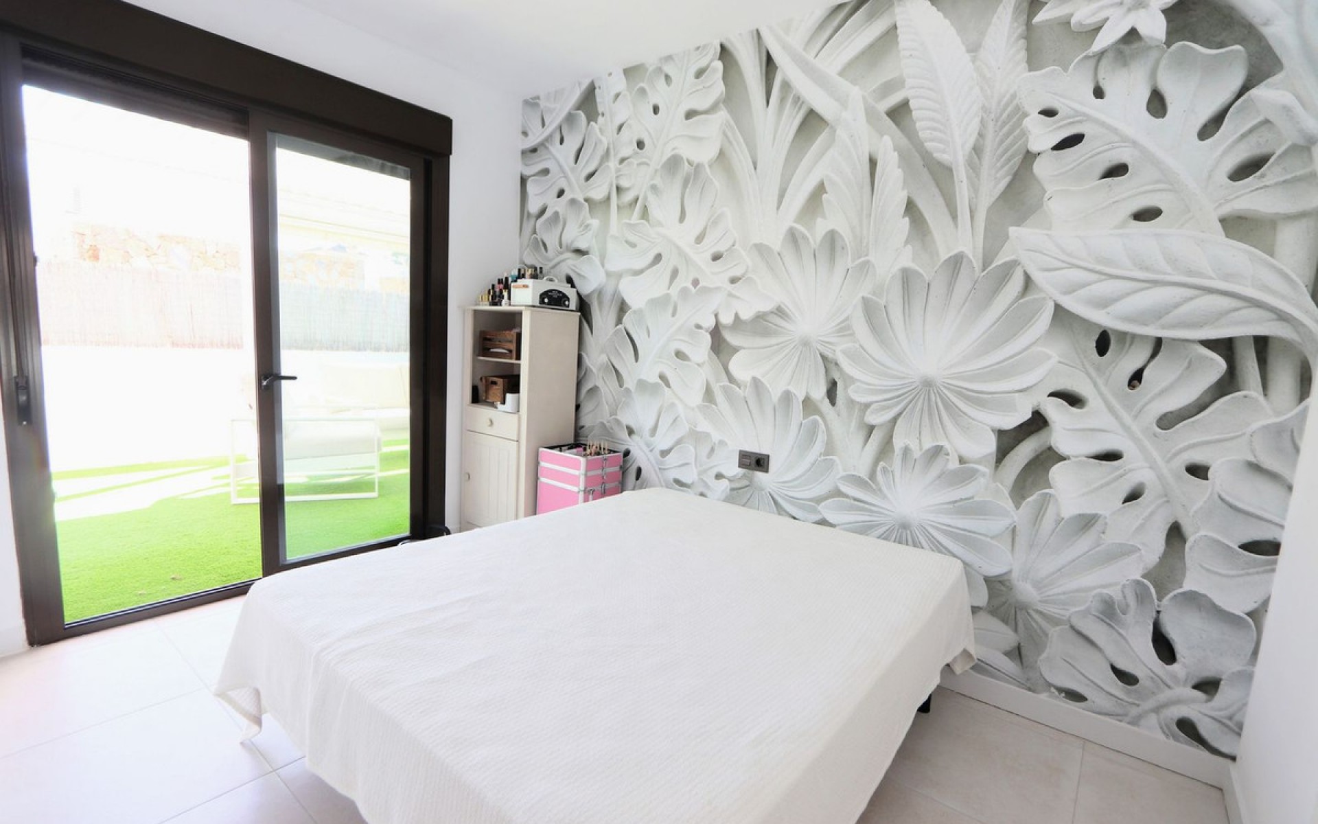 Resale - Villa - Cabo Roig