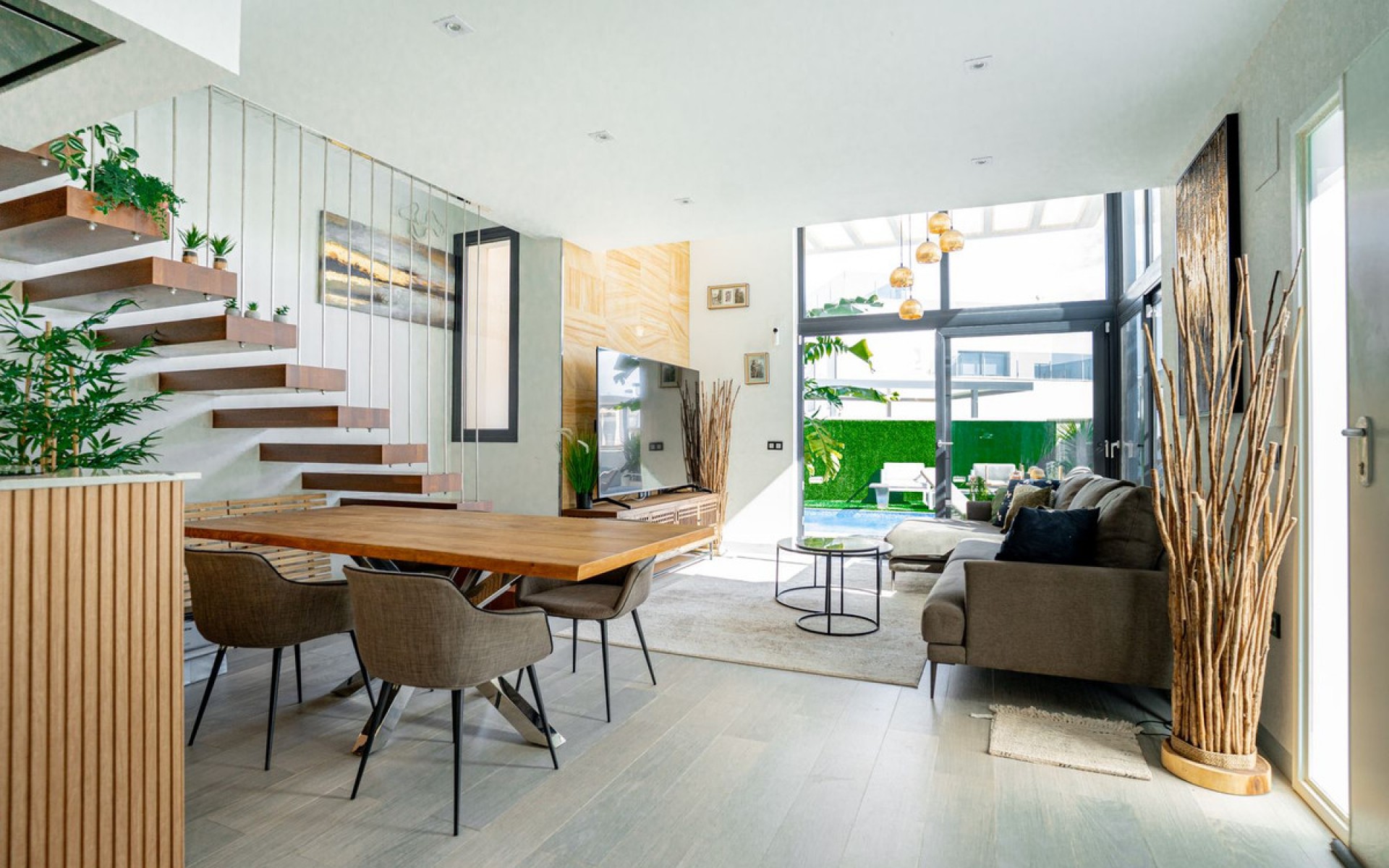 Resale - Villa - Cabo Roig