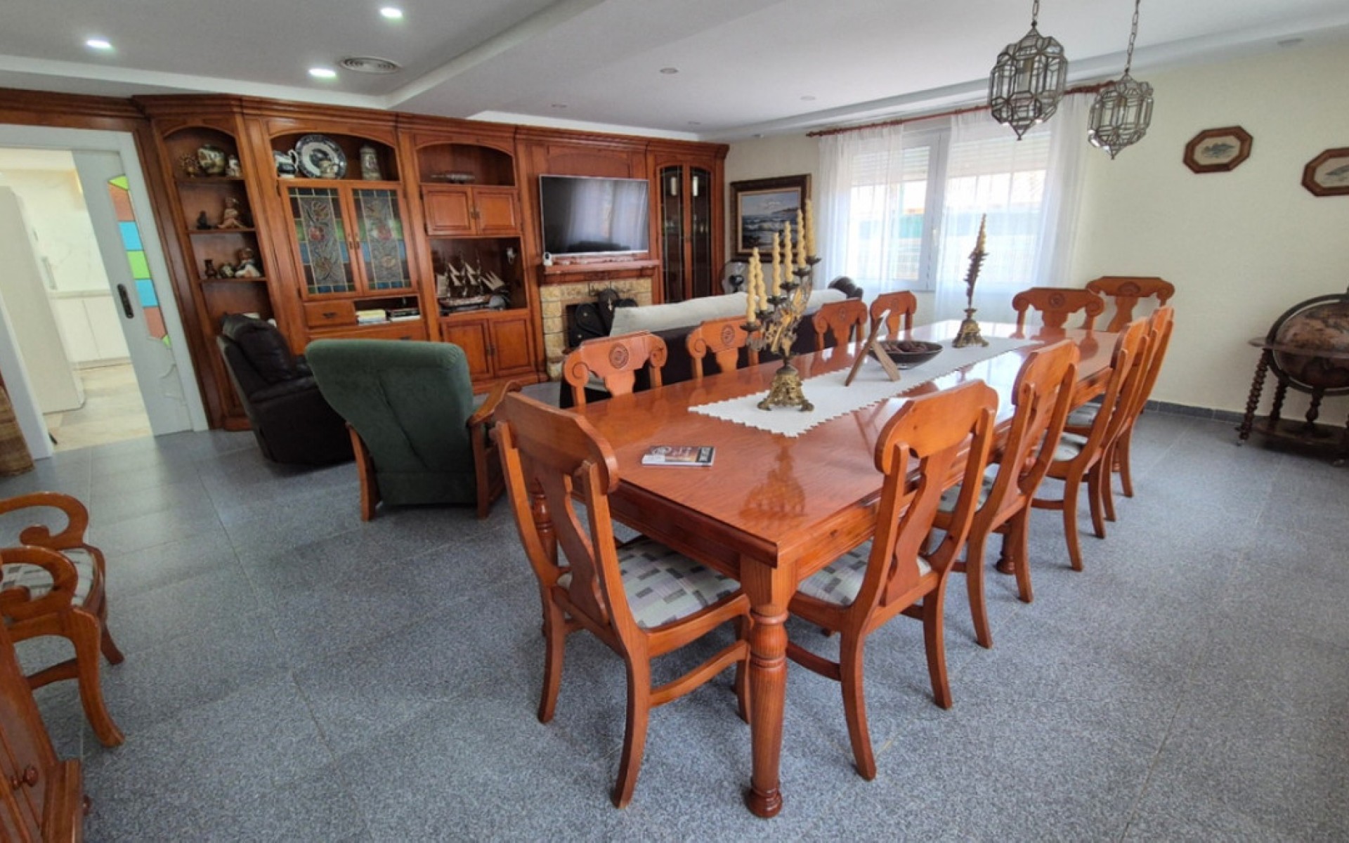 Resale - Villa - Cabo Roig