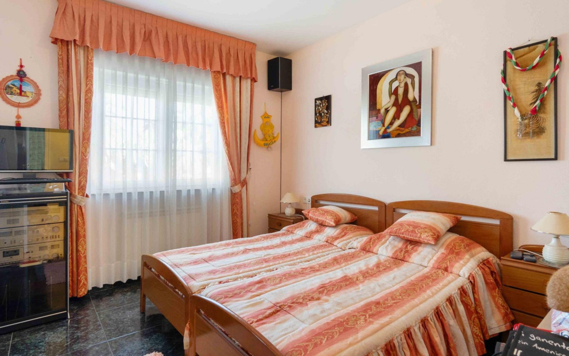 Resale - Villa - Cabo Roig