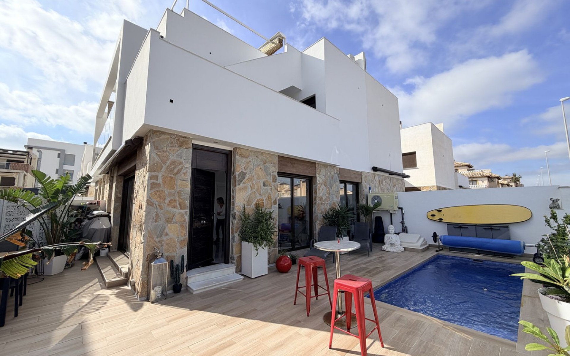 Resale - Villa - Cabo Roig