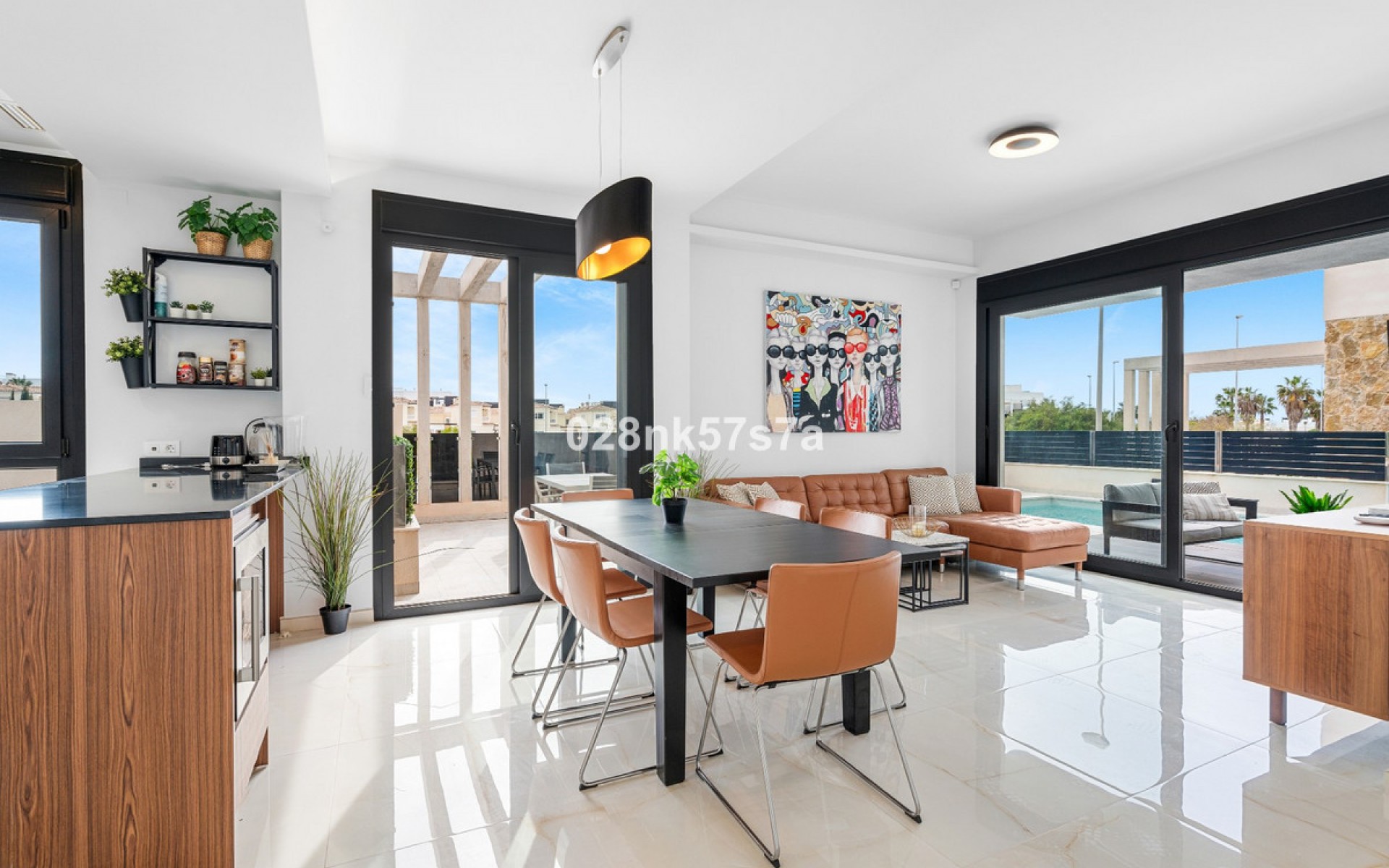 Resale - Villa - Cabo Roig