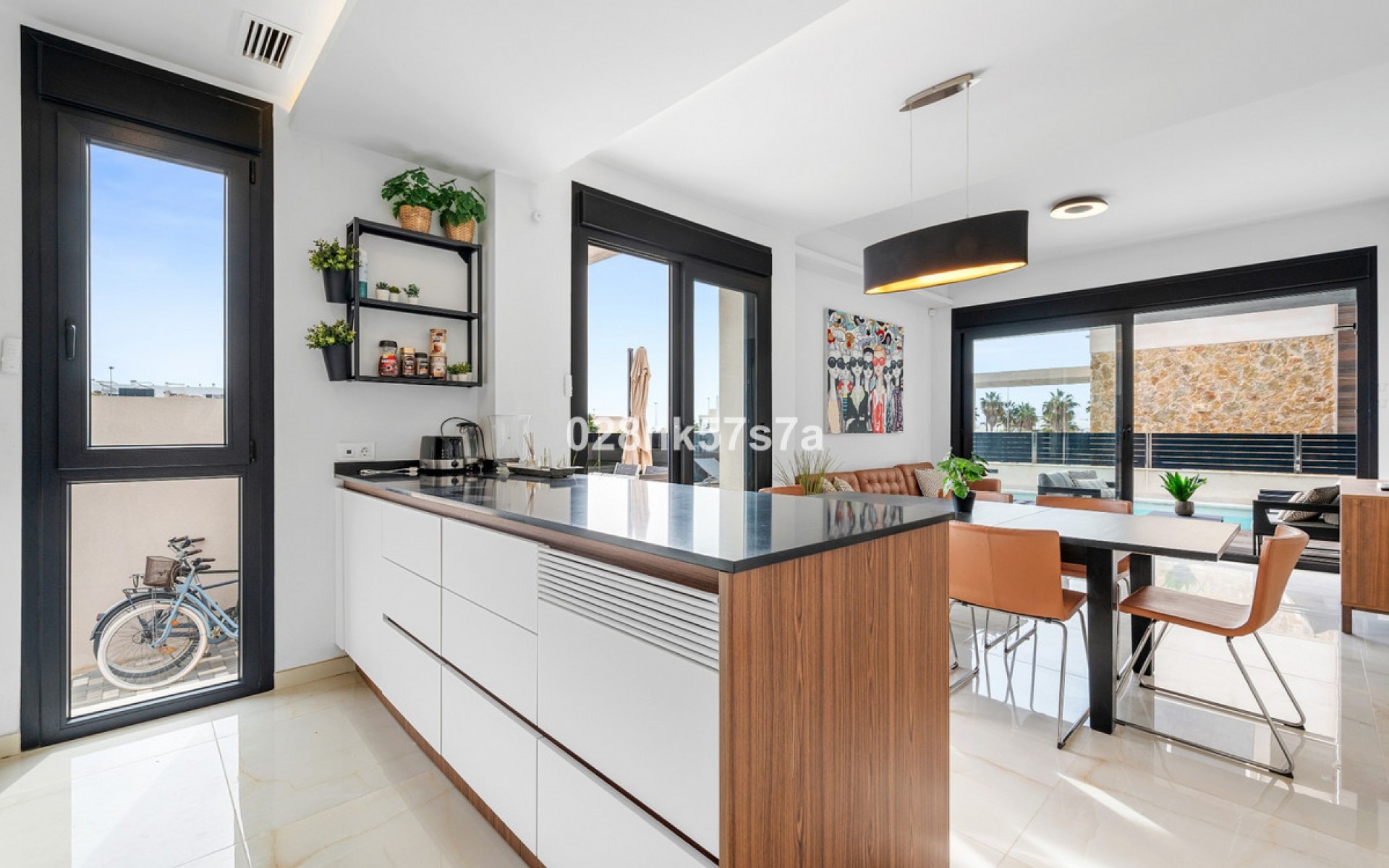 Resale - Villa - Cabo Roig