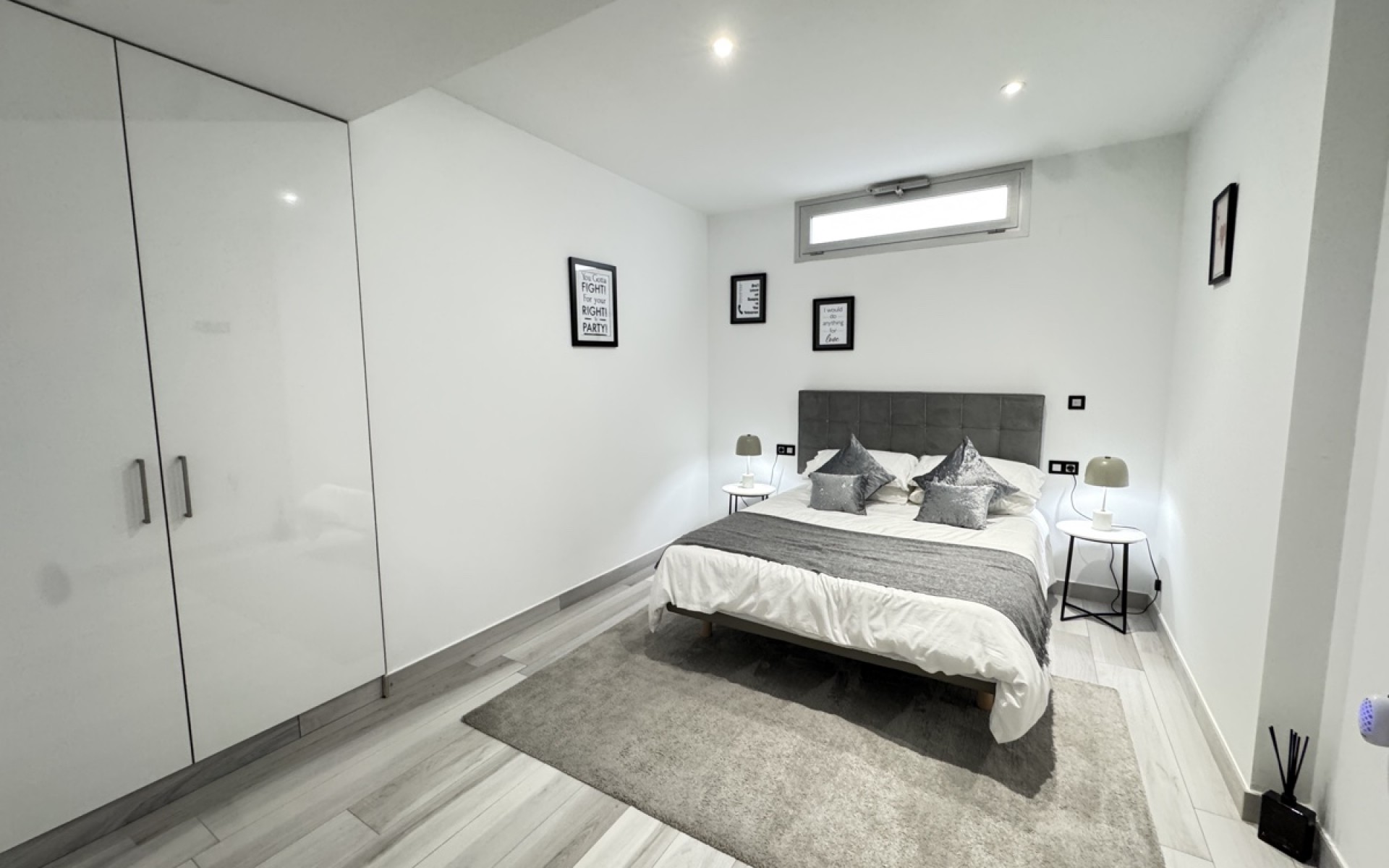 Resale - Villa - Cabo Roig