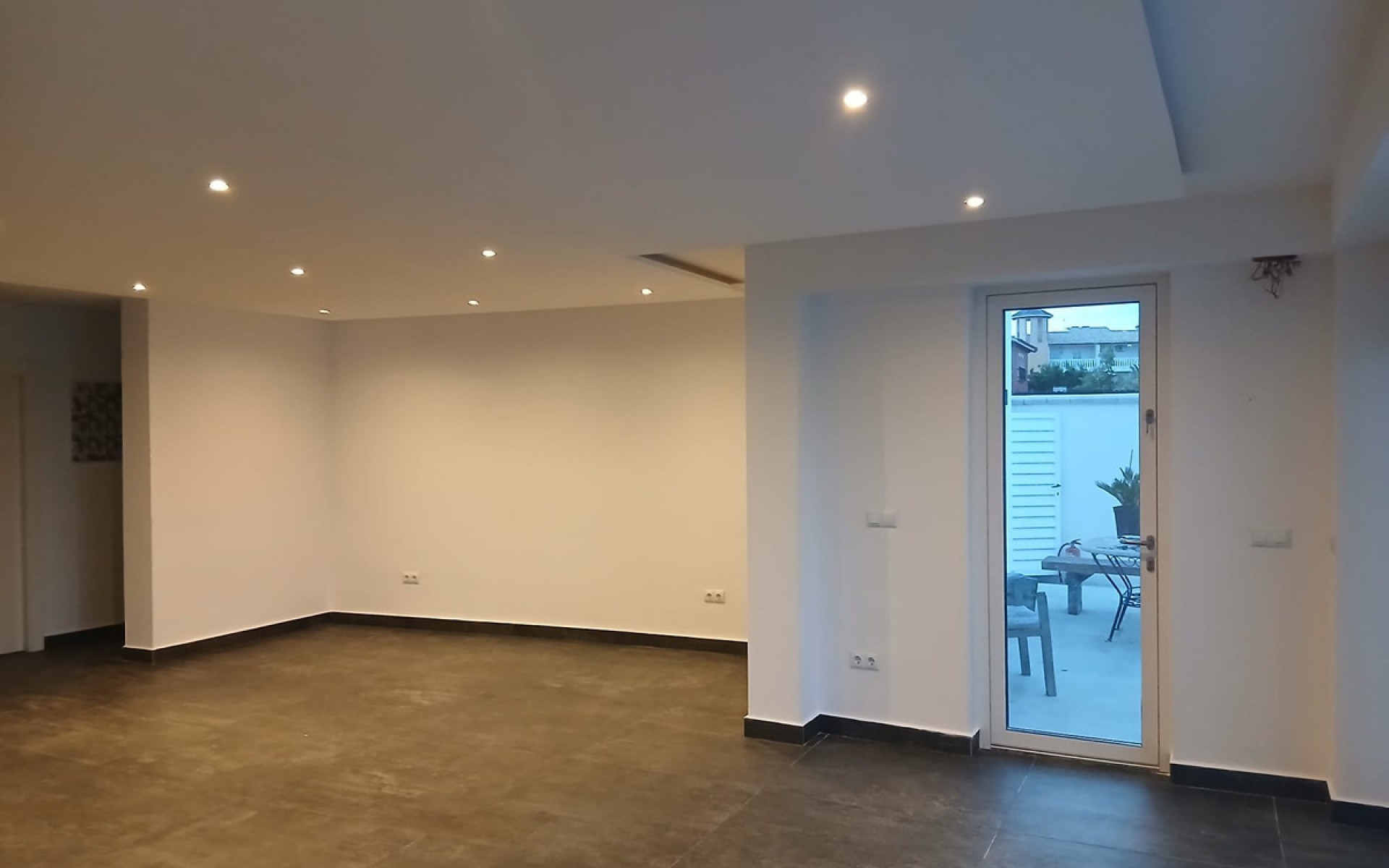 Resale - Villa - Cabo Roig