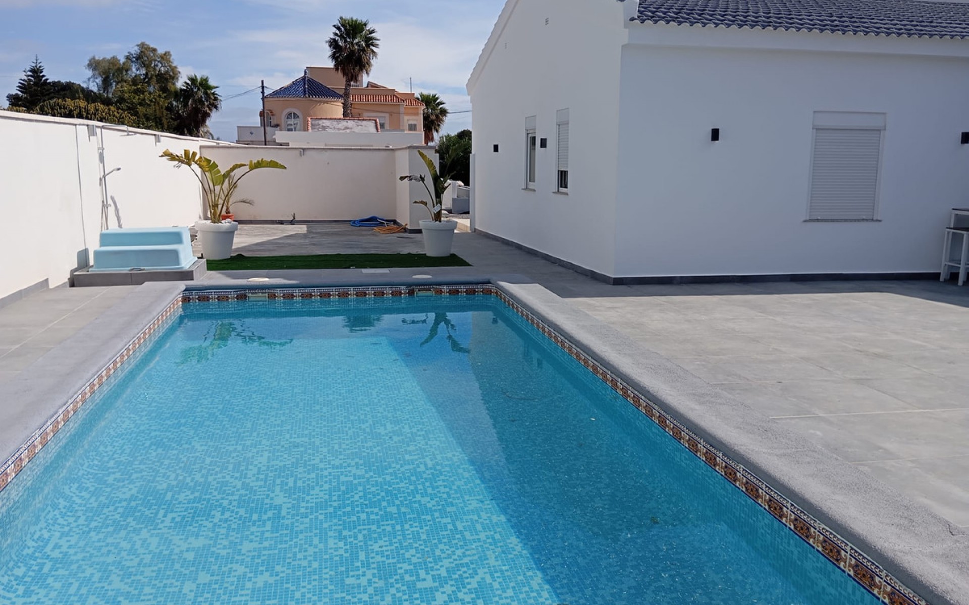 Resale - Villa - Cabo Roig