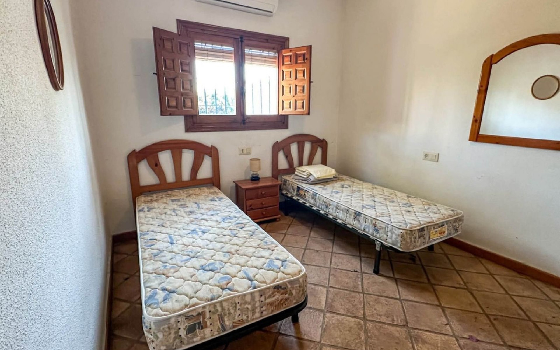 Resale - Villa - Cabo Roig