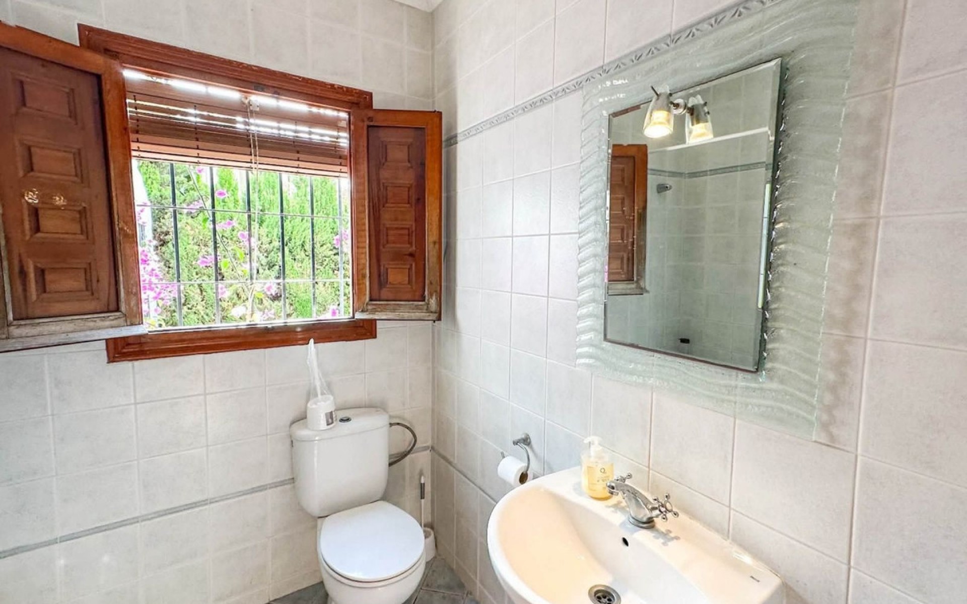 Resale - Villa - Cabo Roig