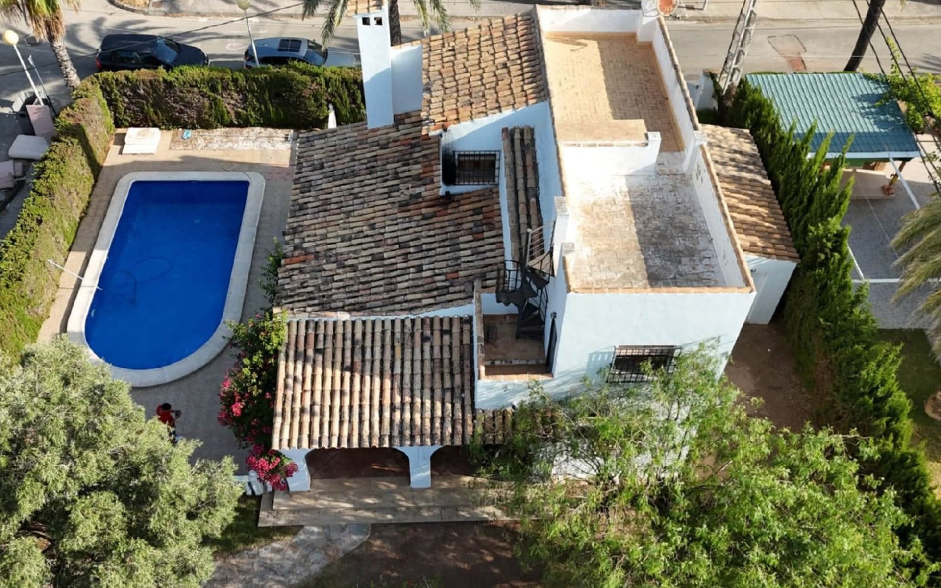 Resale - Villa - Cabo Roig
