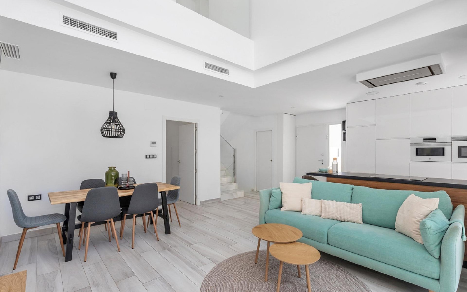 Resale - Villa - Cabo Roig