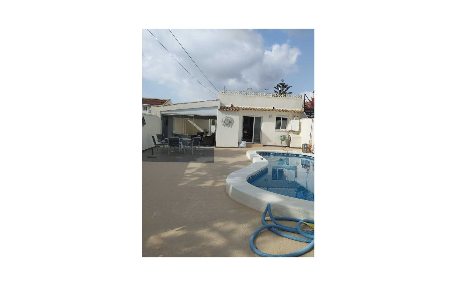 Resale - Villa - Cabo Roig