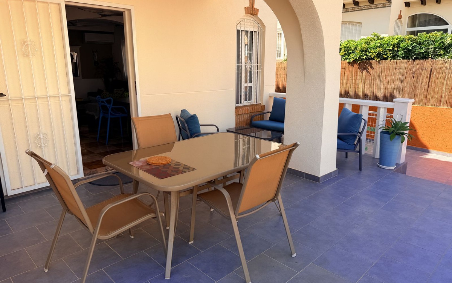 Resale - Villa - Cabo Roig