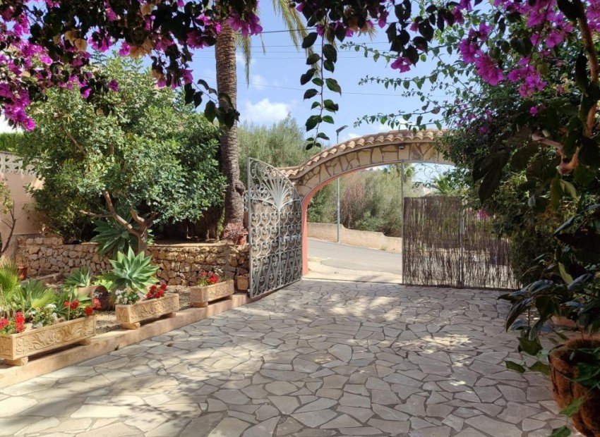 Resale - Villa - Calpe - Calpe Centro