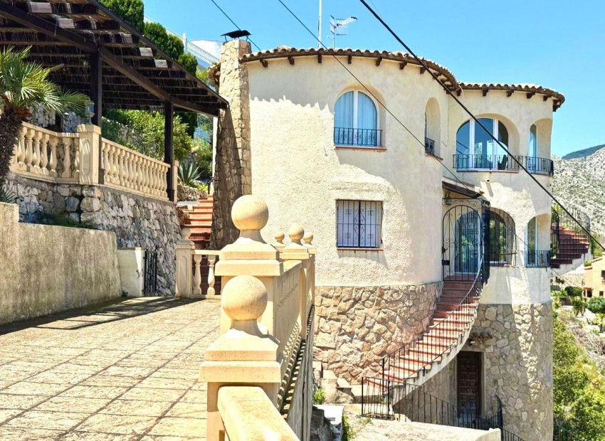 Resale - Villa - Calpe - Calpe Centro