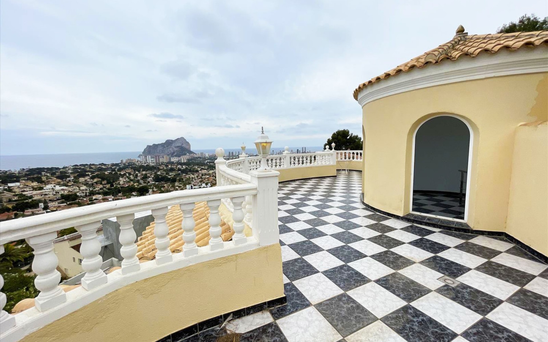 Resale - Villa - Calpe - Calpe Centro