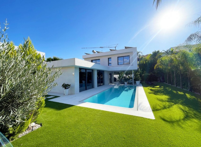 Resale - Villa - Calpe - Calpe Centro