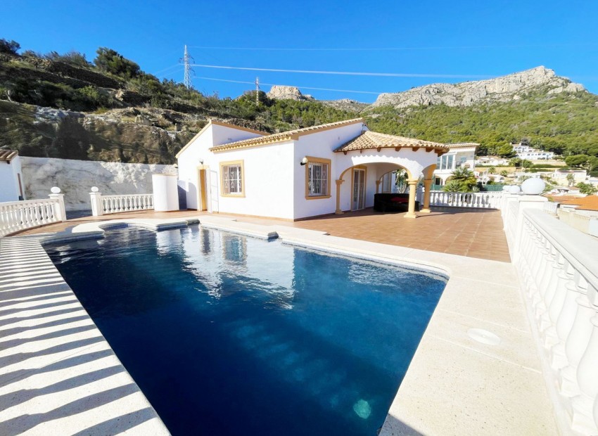 Resale - Villa - Calpe - Calpe Centro