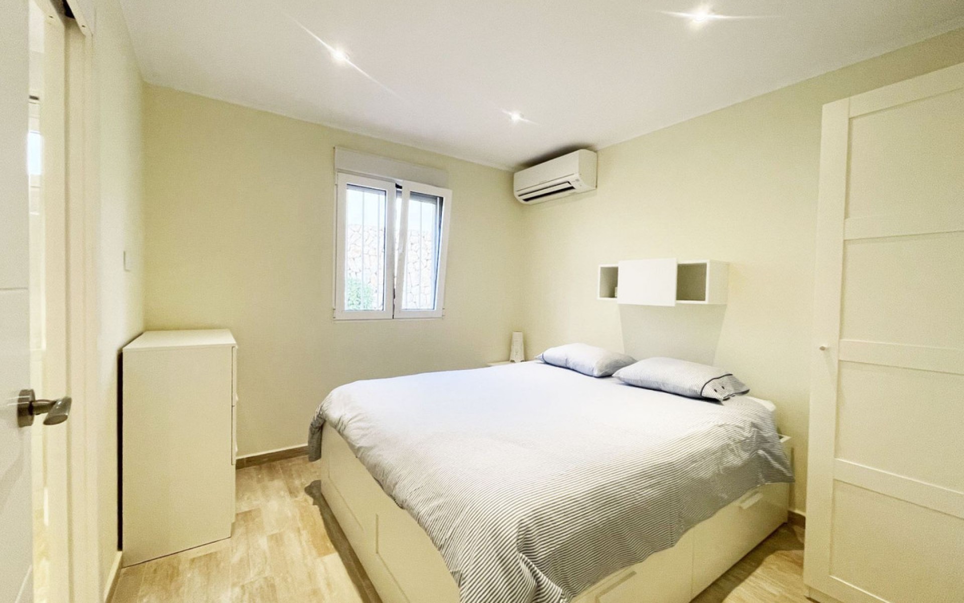 Resale - Villa - Calpe - Calpe Centro